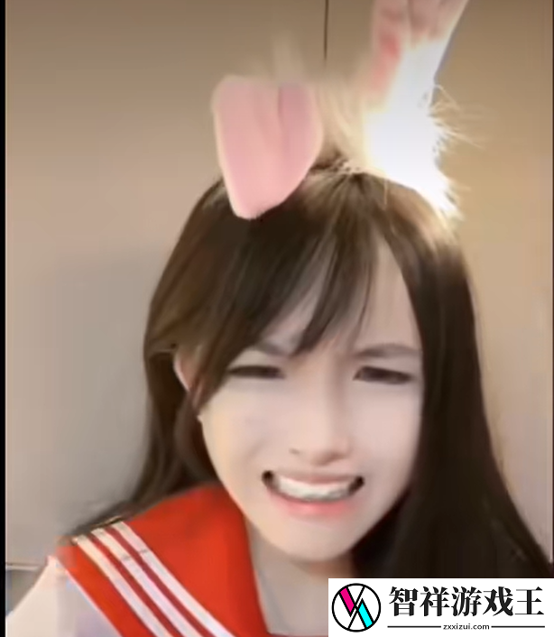 靠独闯哥布林洞穴出圈的颜值女主播