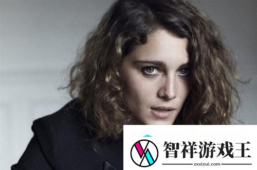 刺客信条电影新女主-气质美女强势加盟